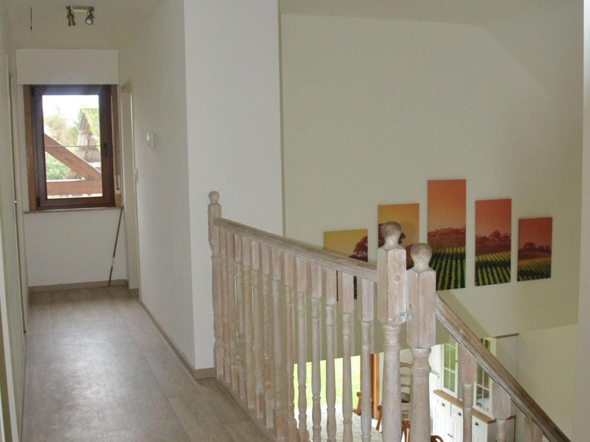 Welcoming Villa In Puivelde With Terrace Garden Barbeque المظهر الخارجي الصورة